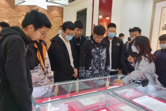 18ec72ae44dc4d97961468c91a829935_tplv-tt-shrink_640_0 (1).png